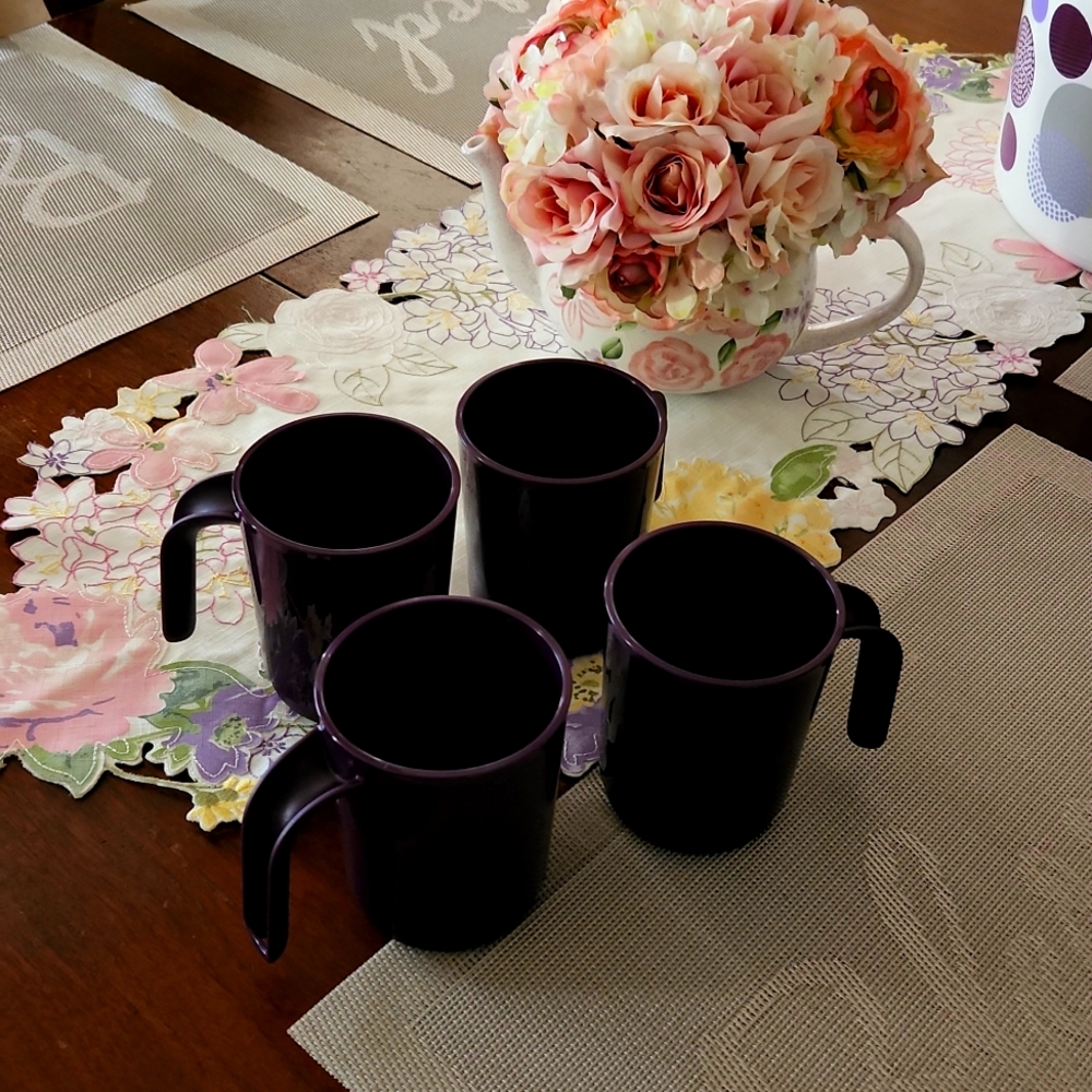 4 plastic purple TUPPERWARE 350 ml each one cup